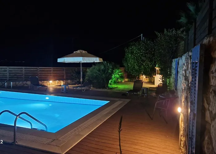 Petalouda Stunning In Zante Τραγάκι